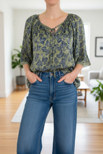 Load image into Gallery viewer, Bella Silk Top