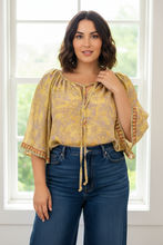 Load image into Gallery viewer, Bella Silk Top