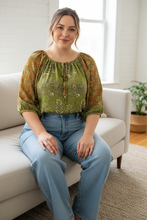 Load image into Gallery viewer, Bella Silk Top