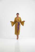 Load image into Gallery viewer, Vintage Sari Kimono Long