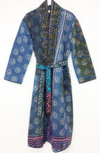 Load image into Gallery viewer, Vintage Sari Kantha Jacket long