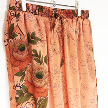 Load image into Gallery viewer, Vintage Sari Harem Pant