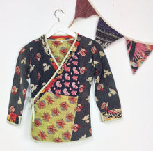 Load image into Gallery viewer, Kantha Jacket 8-10yrs