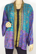 Load image into Gallery viewer, Vintage Silk Sari Kimono Short