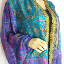 Load image into Gallery viewer, Vintage Silk Sari Kimono Short
