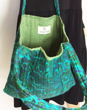 Load image into Gallery viewer, Silk Sari Quilted Bag