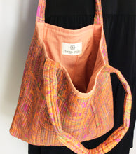 Load image into Gallery viewer, Silk Sari Quilted Bag