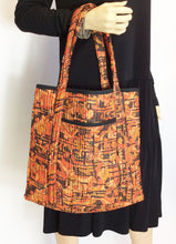 Load image into Gallery viewer, Silk Sari Quilted Bag