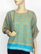 Load image into Gallery viewer, Bella top