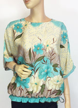 Load image into Gallery viewer, Bella Top