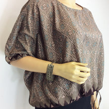 Load image into Gallery viewer, Bella Top