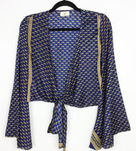 Load image into Gallery viewer, Sari Wrap Top