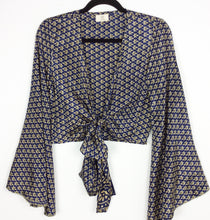 Load image into Gallery viewer, Sari Wrap Top