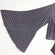 Load image into Gallery viewer, Sari Wrap Top