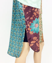 Load image into Gallery viewer, Vintage Silk Sari Long Shirt