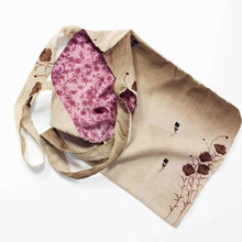 Load image into Gallery viewer, Vintage Sailk Sari Tote