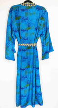 Load image into Gallery viewer, Vintgae Sari Kimono Long