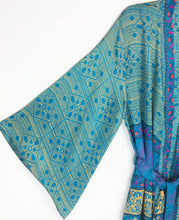 Load image into Gallery viewer, Vintage Sari Kimono Short