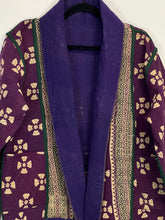 Load image into Gallery viewer, Kantha Jacket Short (Free Size)
