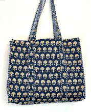 Load image into Gallery viewer, Blockprint Quilted Bag
