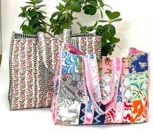 Load image into Gallery viewer, Blockprint Quilted Bag
