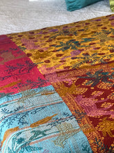 Load image into Gallery viewer, SUZANI Kantha
