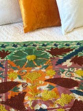 Load image into Gallery viewer, SUZANI Kantha
