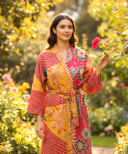 Load image into Gallery viewer, Vintage Sari Kantha Robe/Jacket
