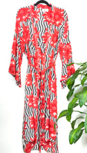 Load image into Gallery viewer, Vintage Sari Kimono Long
