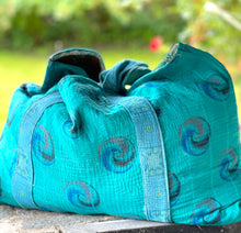 Load image into Gallery viewer, Kantha Shopping Big Bag
