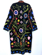 Load image into Gallery viewer, Velvet Suzani Long Jacket
