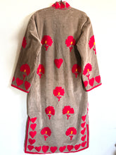 Load image into Gallery viewer, Velvet Suzani Long Jacket
