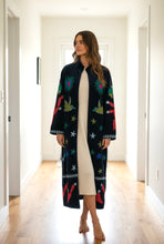 Load image into Gallery viewer, Velvet Suzani Long Jacket
