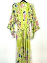Load image into Gallery viewer, Vintage Sari Kimono Long
