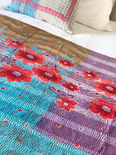 Load image into Gallery viewer, vintage Sari Kantha Quilt
