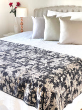 Load image into Gallery viewer, Kantha Bedcover 225cmX275cm
