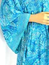 Load image into Gallery viewer, New Silk Sari Short Kimono(Plus Size)
