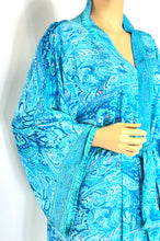 Load image into Gallery viewer, New Silk Sari Long Kimono(Plus Size)
