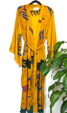 Load image into Gallery viewer, Vintage Sari Kimono Long (Plus Size)
