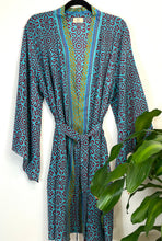 Load image into Gallery viewer, Vintage Sari Kimono Short
