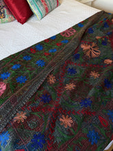 Load image into Gallery viewer, SUZANI Kantha
