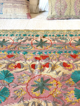 Load image into Gallery viewer, SUZANI Kantha
