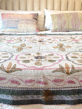Load image into Gallery viewer, SUZANI Kantha
