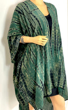 Load image into Gallery viewer, Tie Dye Kimono Duster
