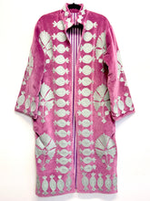 Load image into Gallery viewer, Velvet Suzani Long Jacket
