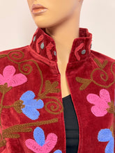 Load image into Gallery viewer, Velvet Suzani Long Jacket

