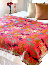 Load image into Gallery viewer, SUZANI Kantha
