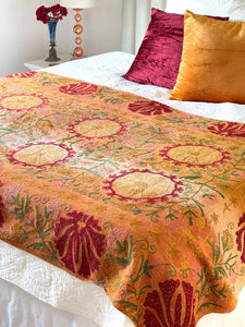 SUZANI Kantha