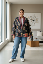 Load image into Gallery viewer, Kantha Jacket Short(Free Size)
