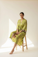 Load image into Gallery viewer, Vintage Sari Kimono Long
